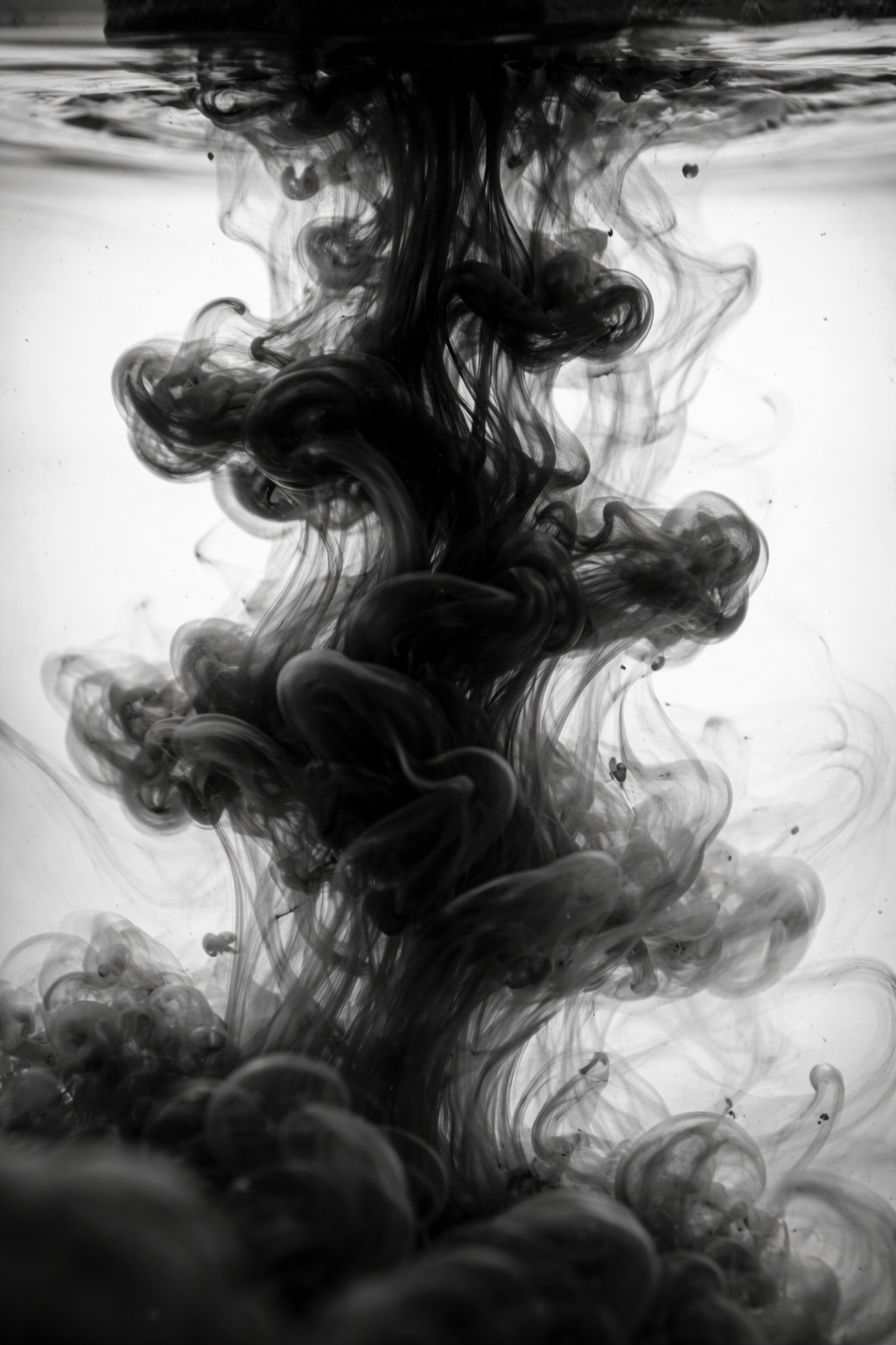 渲染展示图：没有轮廓，只有流动的质感。。让情绪像墨一样，在水中慢慢晕开。